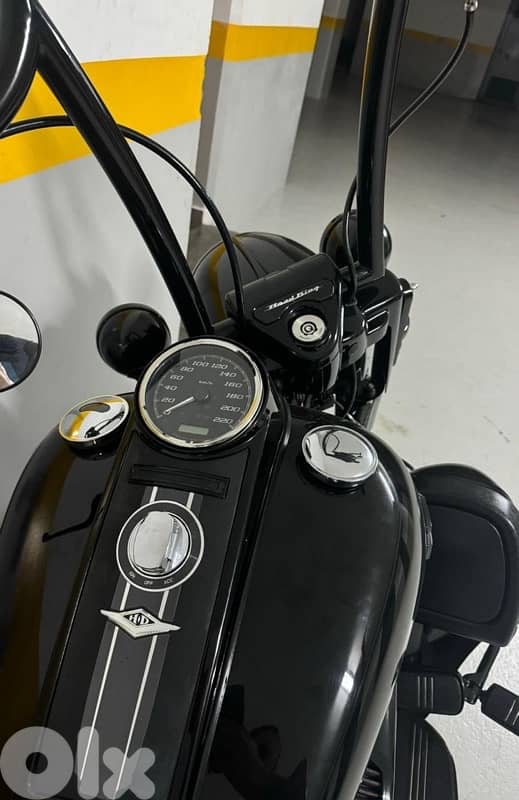 Harley 2022 Road King 3