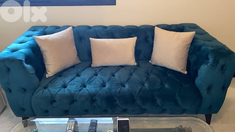 2 Sofas 1