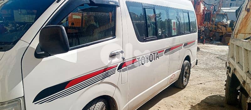 Toyota hiace 1