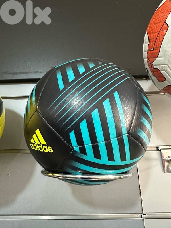 Adidas football 0