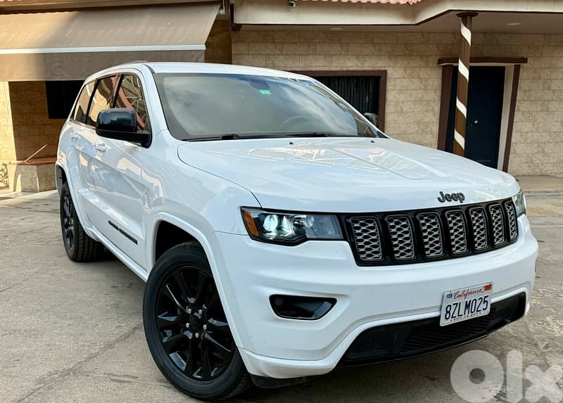 Jeep Grand Cherokee  Altitude 2017 Clean carfax 0
