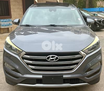 Hyundai Tucson Limited Awd 2017 Clean carfax
