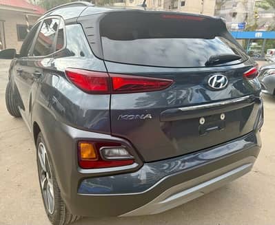 Hyundai Kona 2018 Limited 4wd  clean carfax