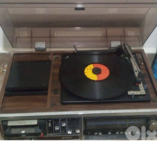 antique Sony stereo 1