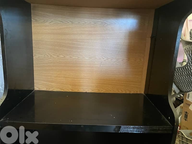 Bookshelf 3