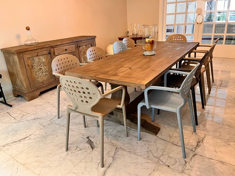 Massive Dining Table with 2 buffet 0