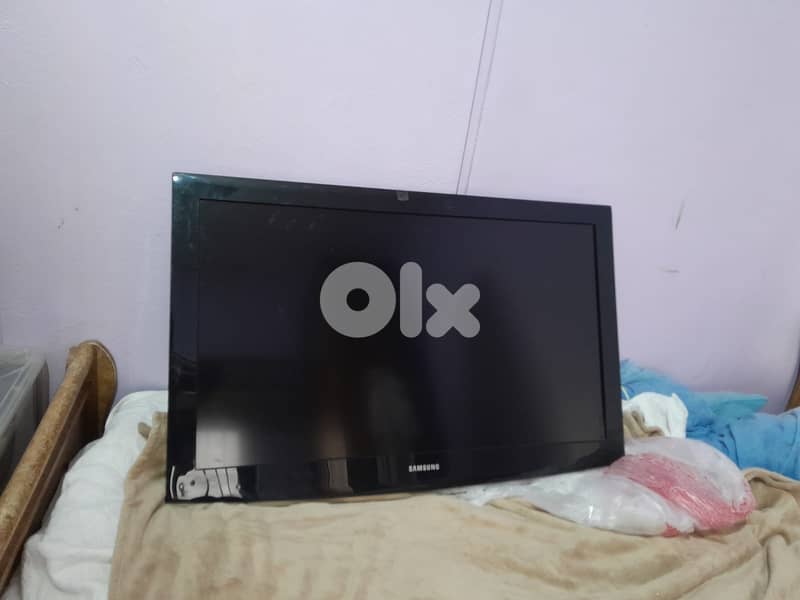 Samsung 40" HD LCD TV - good condition 0