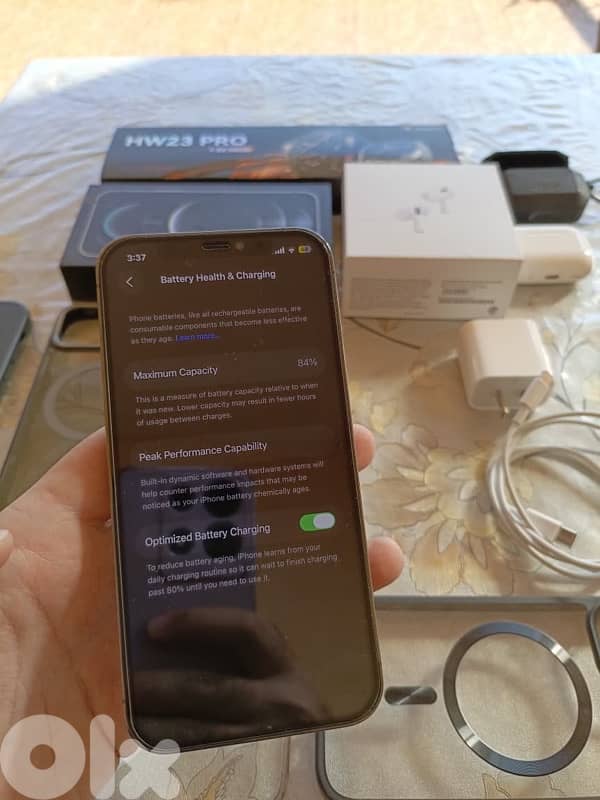 iphone 12 pro 128 gega with all accessories 1