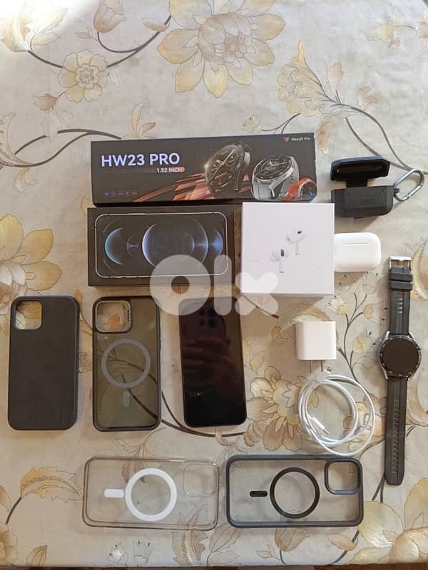 iphone 12 pro 128 gega with all accessories 7