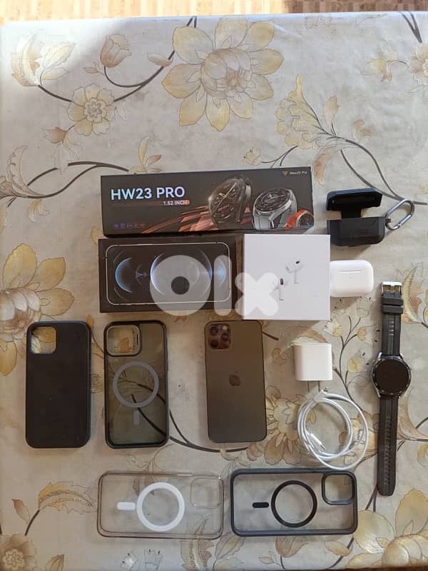 iphone 12 pro 128 gega with all accessories 8