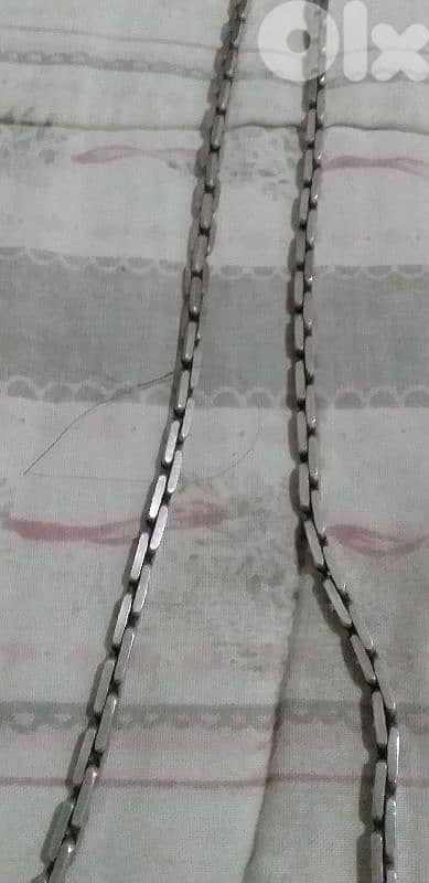 سنسال فضة وزنه 35.3  سعره 105$ 1