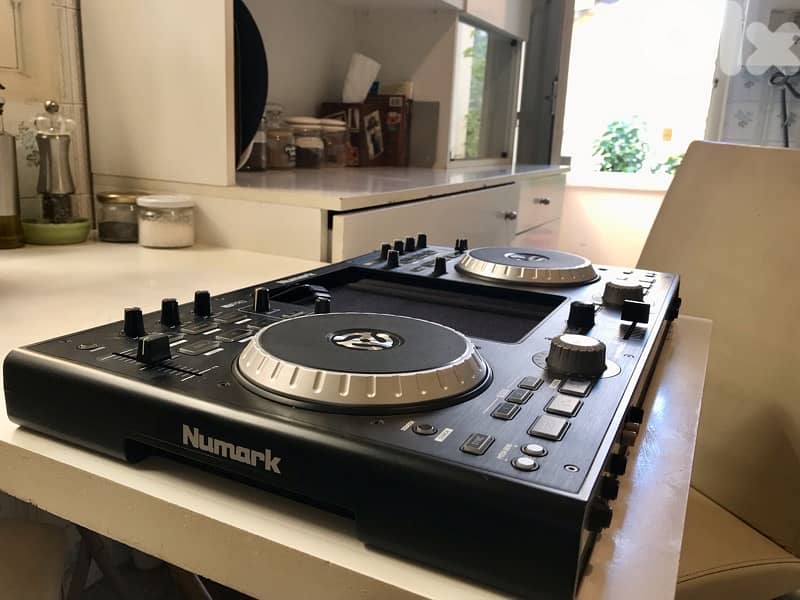 Numark iDj Pro 0