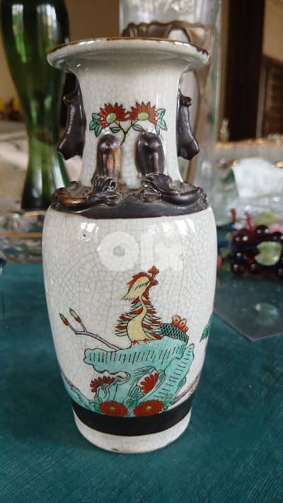 vintage Chinese vase