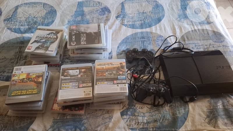 playstation 3 with all the CD (all the CD workes perfectly) 1
