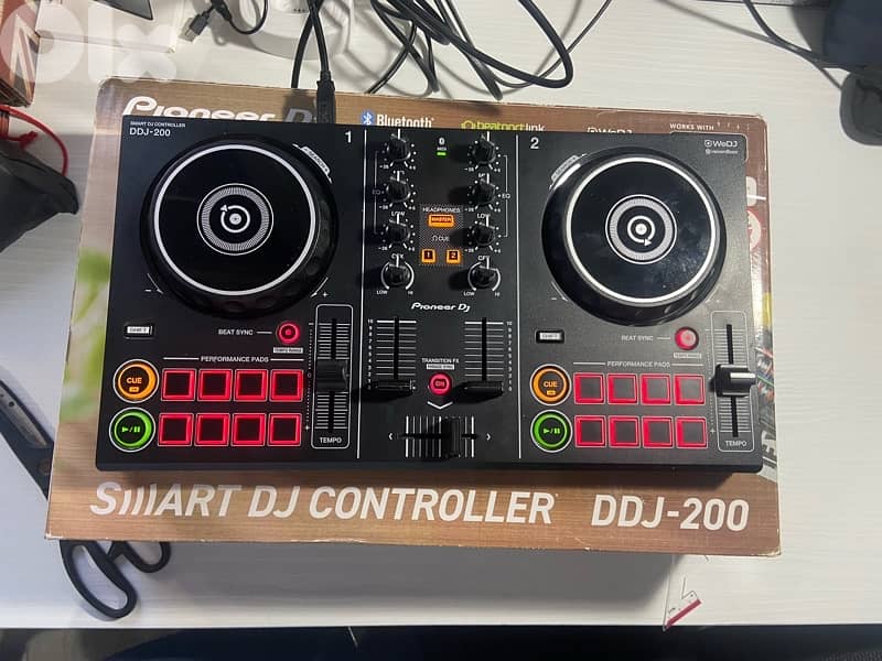 DDJ - 200 1