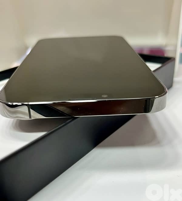 iphone 13 pro max 256GB 4