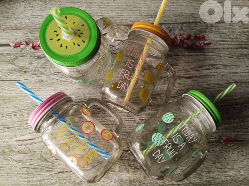 beautiful cocktail glass jugs with straw 4