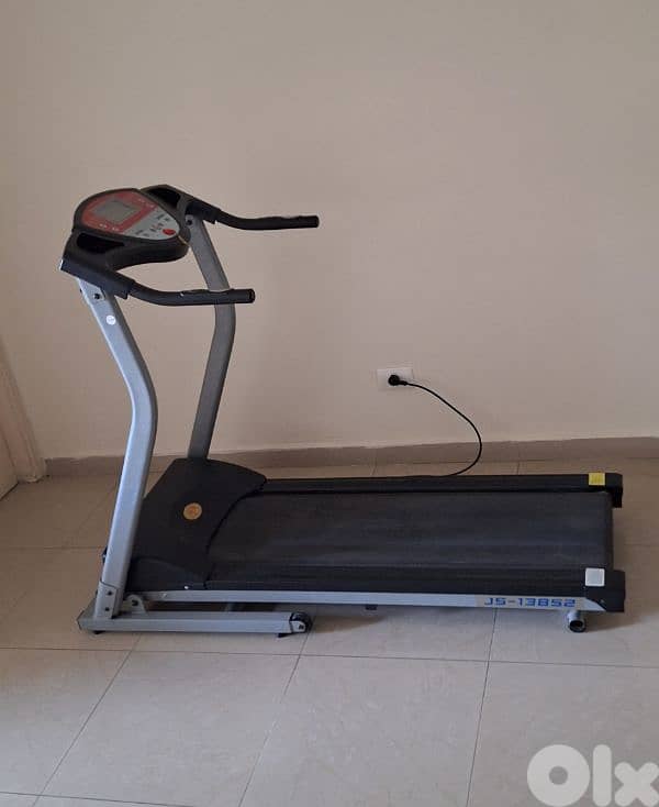 New Treadmill b 110 $ 2