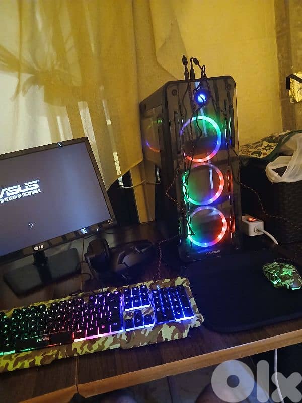 pc for sale in a good condition 0