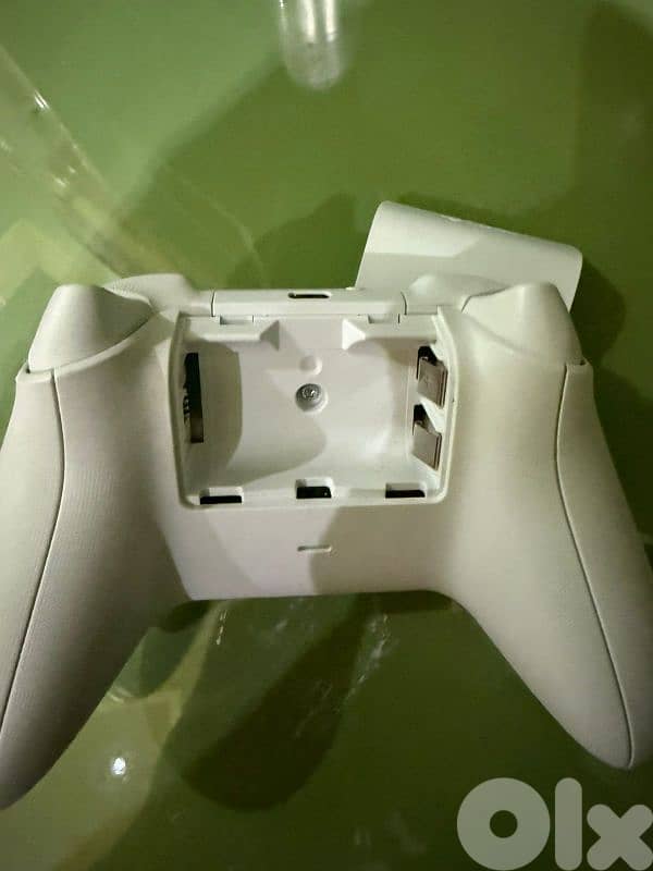 Xbox controller 25$ 2