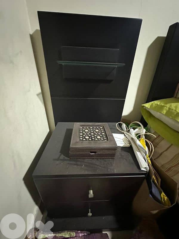 bedroom like new  غرفة نوم مستعملة ٦ اسهر فقط 2
