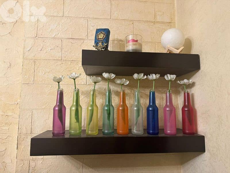 طاولة تلفزيون مع رفين 1