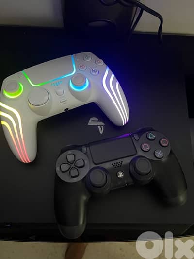 playstation 4 slim 4k used only 2 times