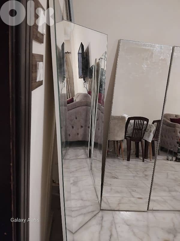 mirrors 0