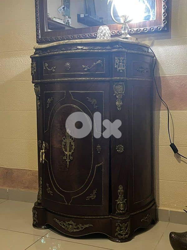 cabinet 2