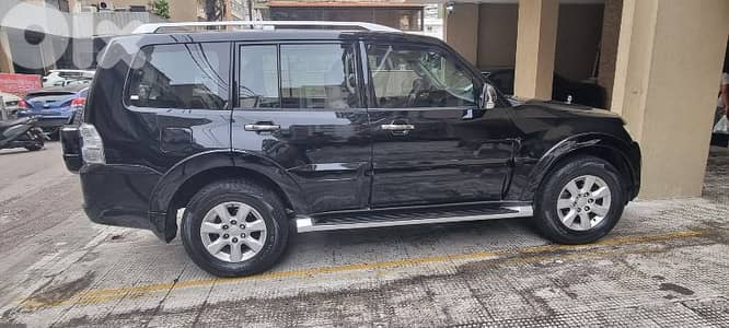 ميتسوبيشي باجيرو 2011