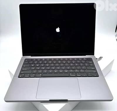 MacBook Pro M1 2021 – Power & Performance Combined