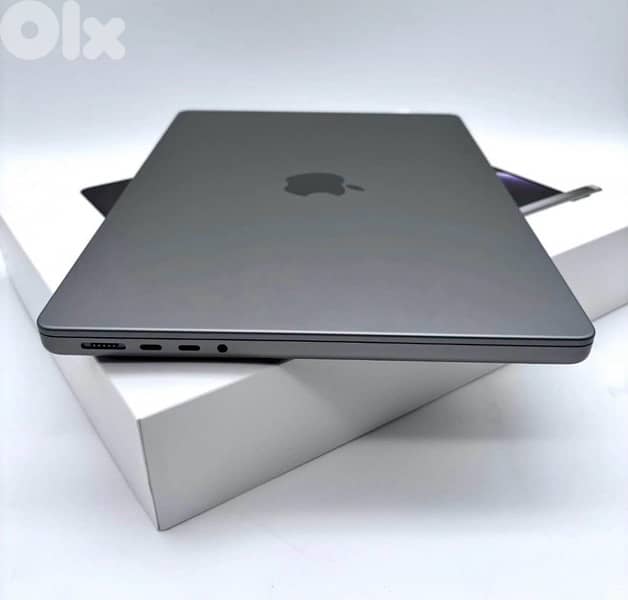 MacBook Pro M1 2021 – Power & Performance Combined 7