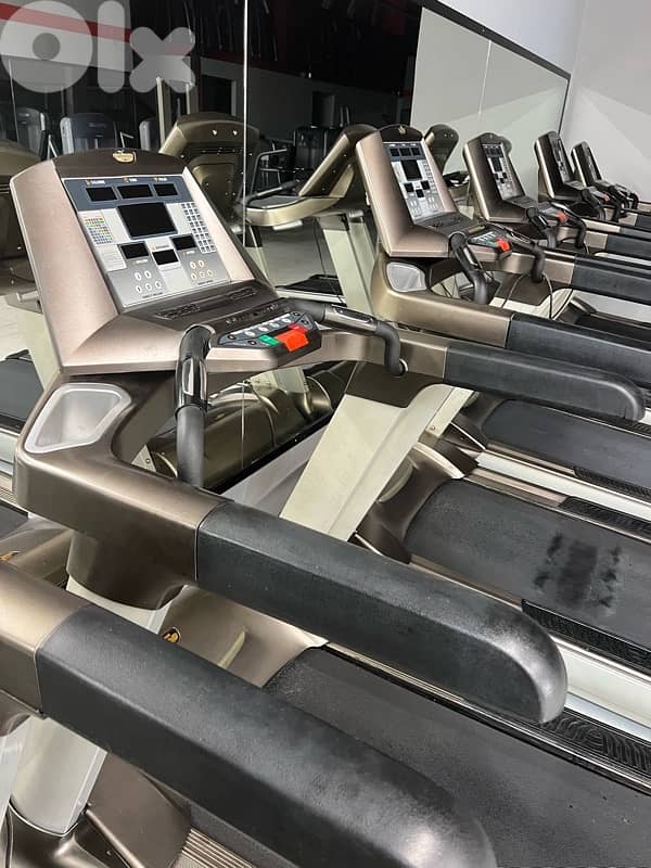 treadmills excellent condition for sale 3