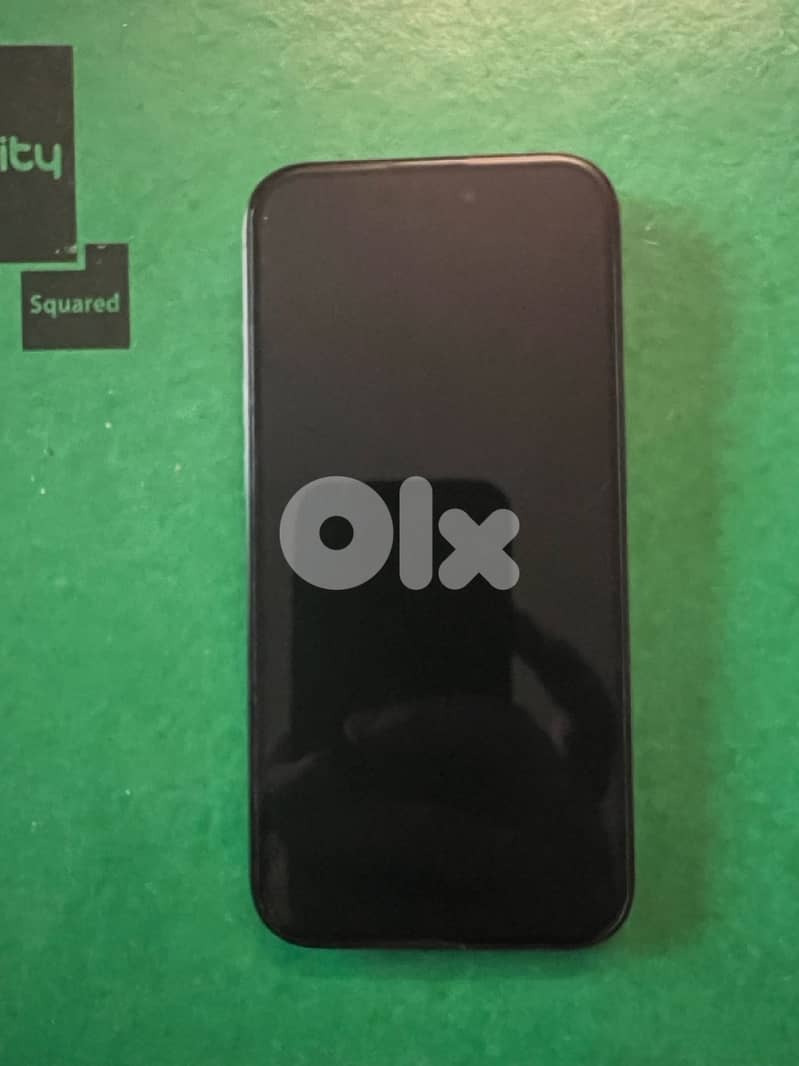 iPhone 15 Pro EXCELLENT condition not opened or repaired with box 0