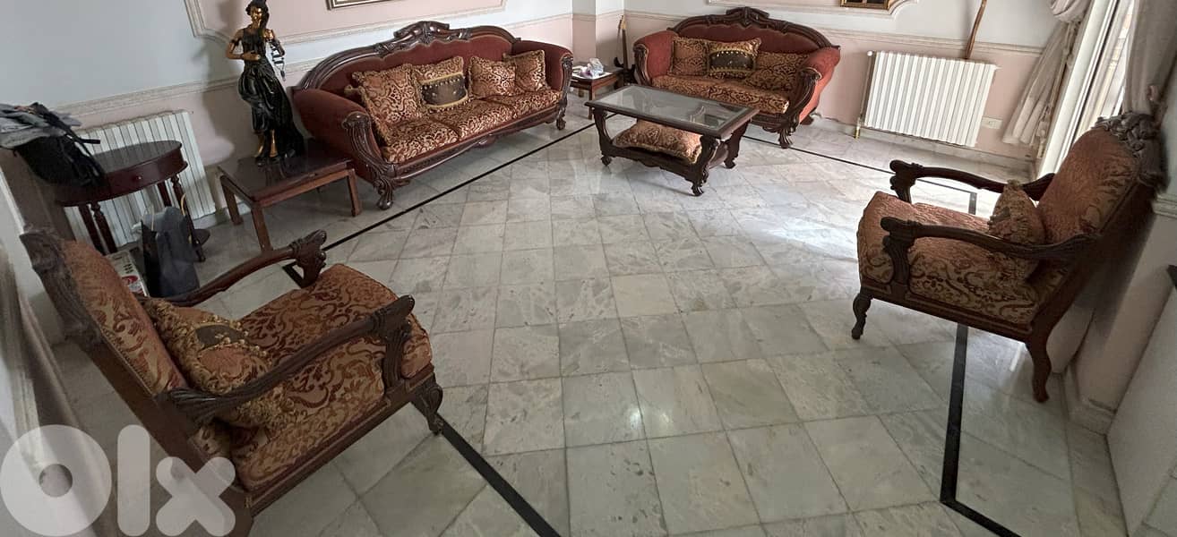 Good condition. 3-seat + 2-seat + 2x bergere 2