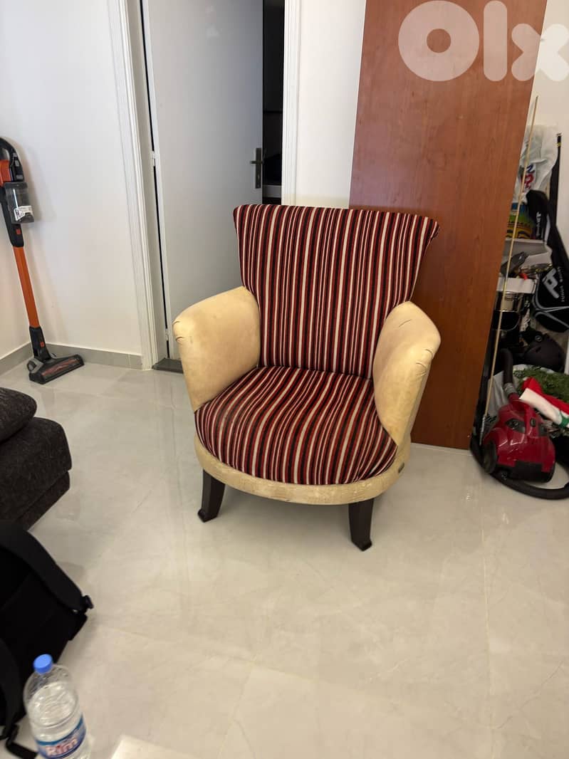 Good condition - 2x sofa bed + 2x bergere 1