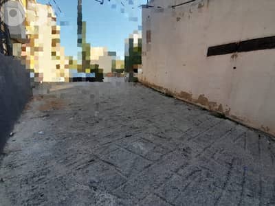 مستوضع للبيع في المنصورية Depot for sale in Mansourieh