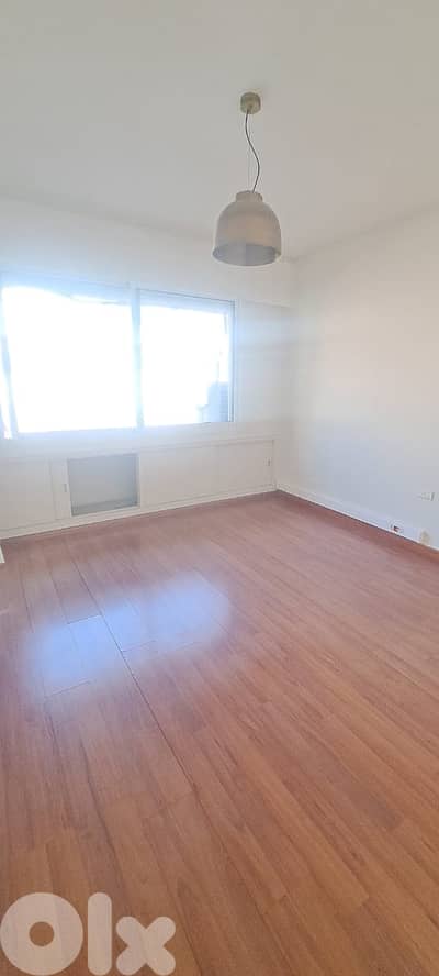 Office + Balcony For Rent In Achrafieh / مكتب للإيجار في الأشرفية