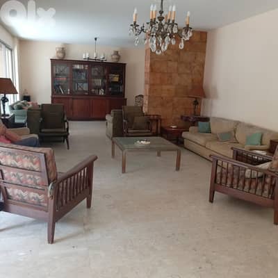 SEMI-FURNISHED APT IN ACHRAFIEH PRIME (370SQ) 4 BEDROOMS , (BTR-509)