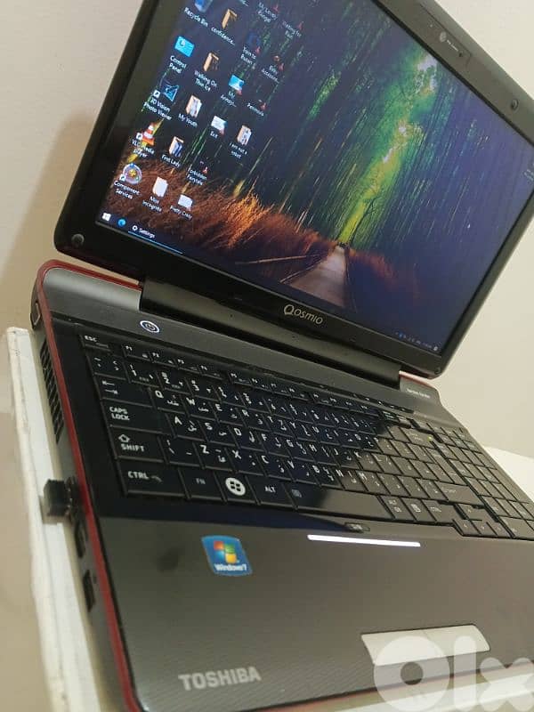 Toshiba Qosmio F60 0