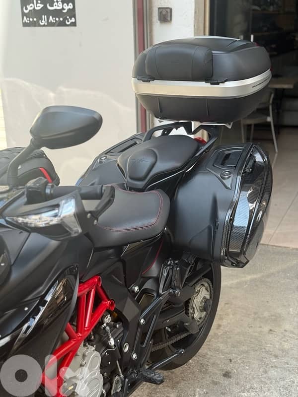 MV Agusta turismo veloce lusso 3