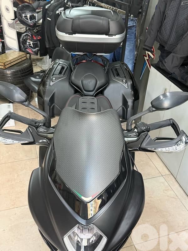 MV Agusta turismo veloce lusso 5