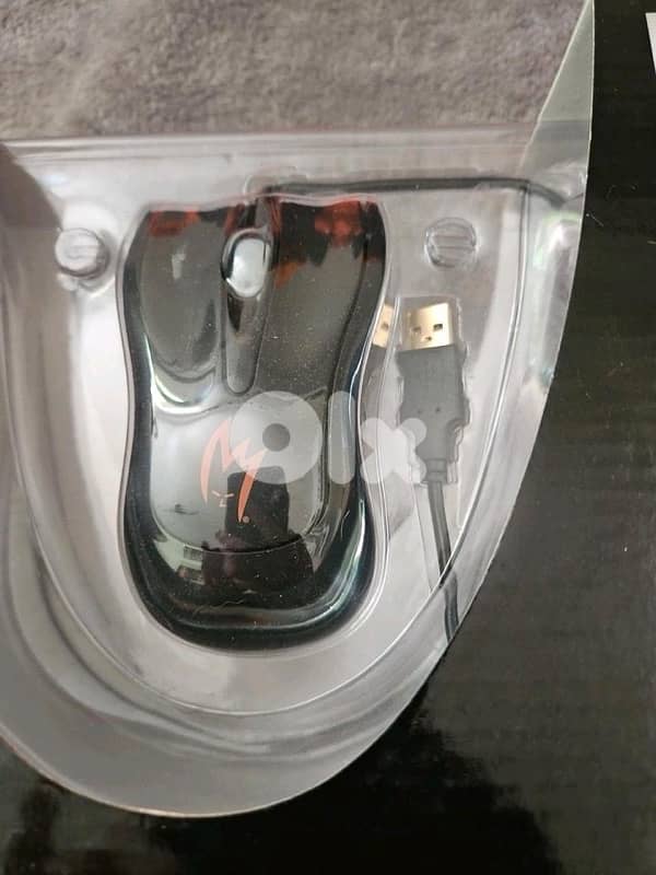 M1 Gamer Mouse, an optical gaming mouse designed for performance. 2