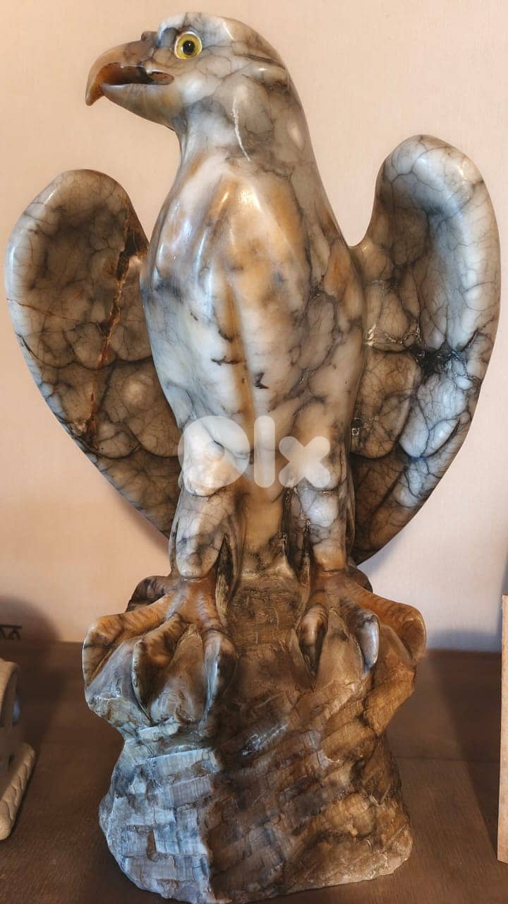 Antique marble eagle 0