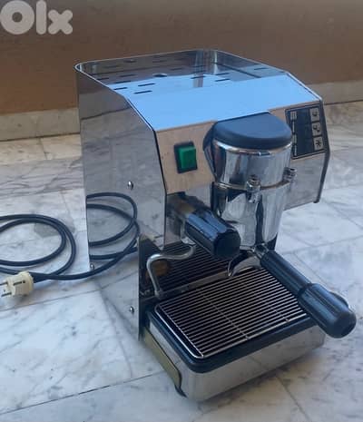 DALLA CORTE coffee machine مكنة قهوة
