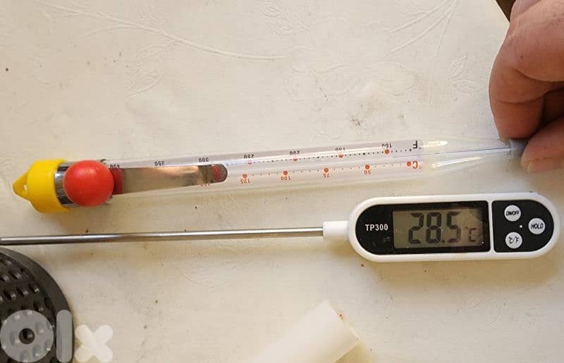 wax-making tools - أغراض صناعة الشمع 10
