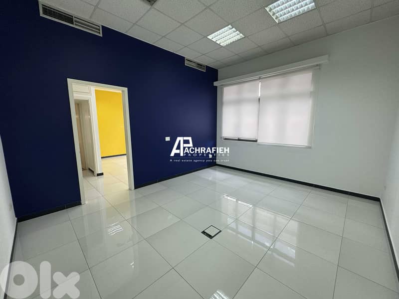 Office For Rent in Downtown - مكتب للأجار في وسط بيروت 0