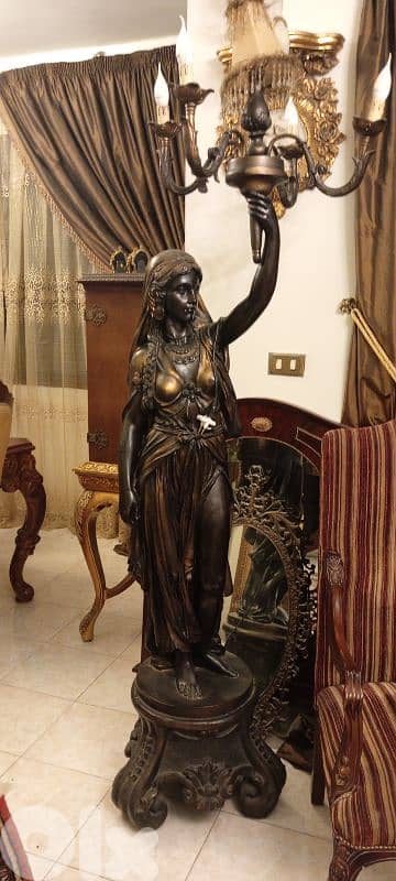 big statu rezine