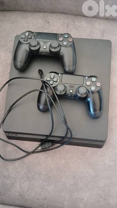 Ps4 slim with box