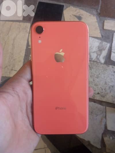 iphone xr 64gb بيع او تبديل